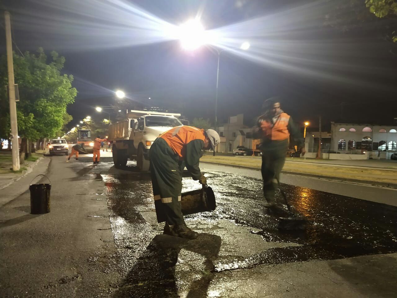 La Municipalidad Ejecut Trabajos Nocturnos En Avenida Reyes Cat Licos