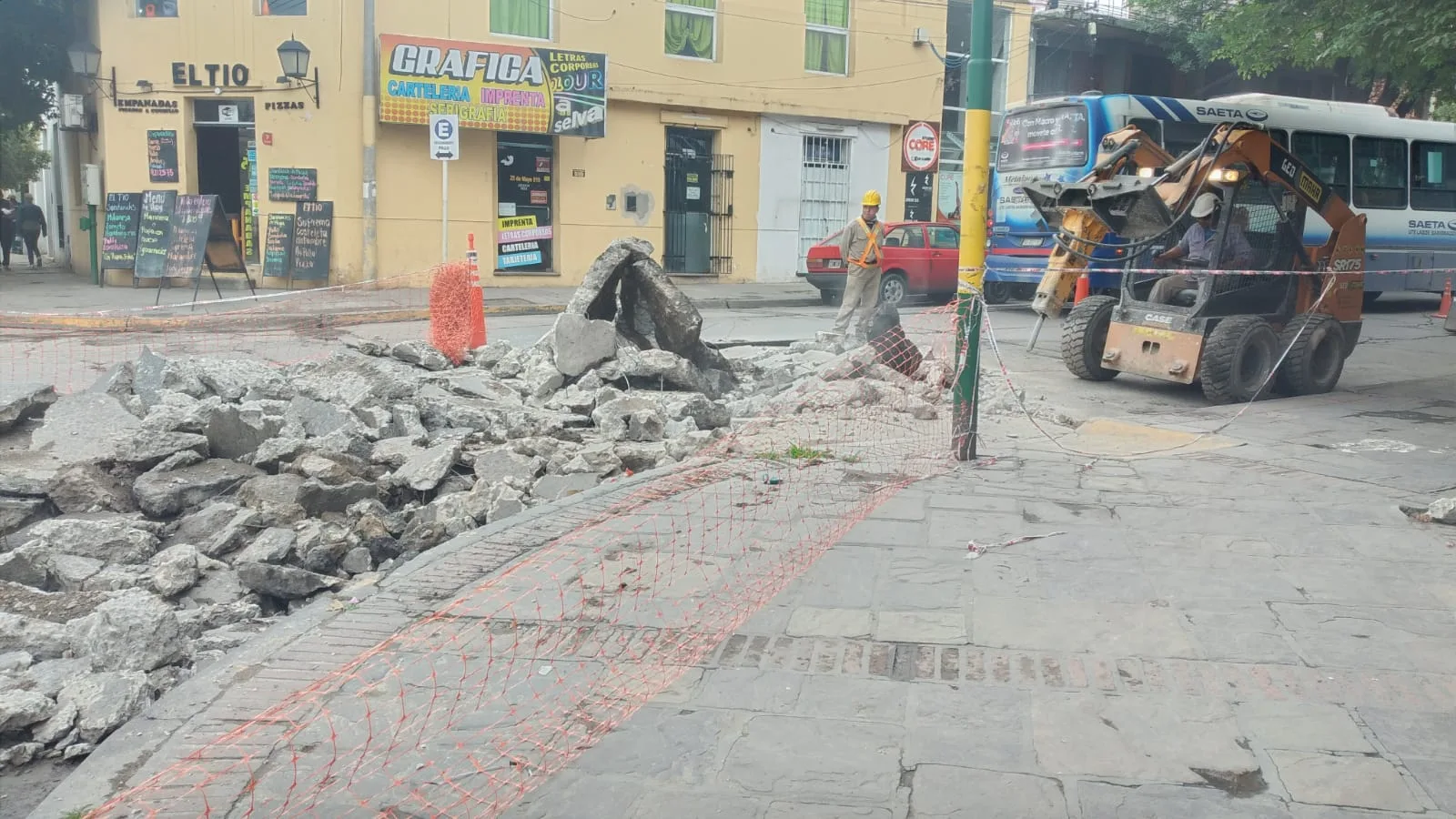 Obras-en-25-de-mayo-y-Leguizamon-2