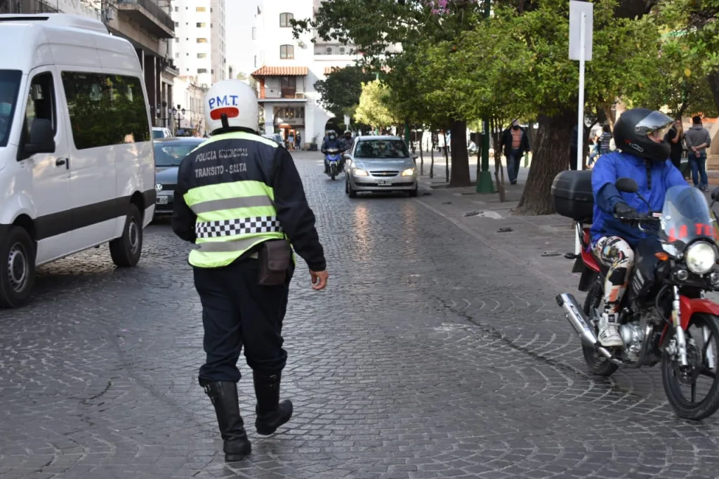policia-de-transito-2-1024x682