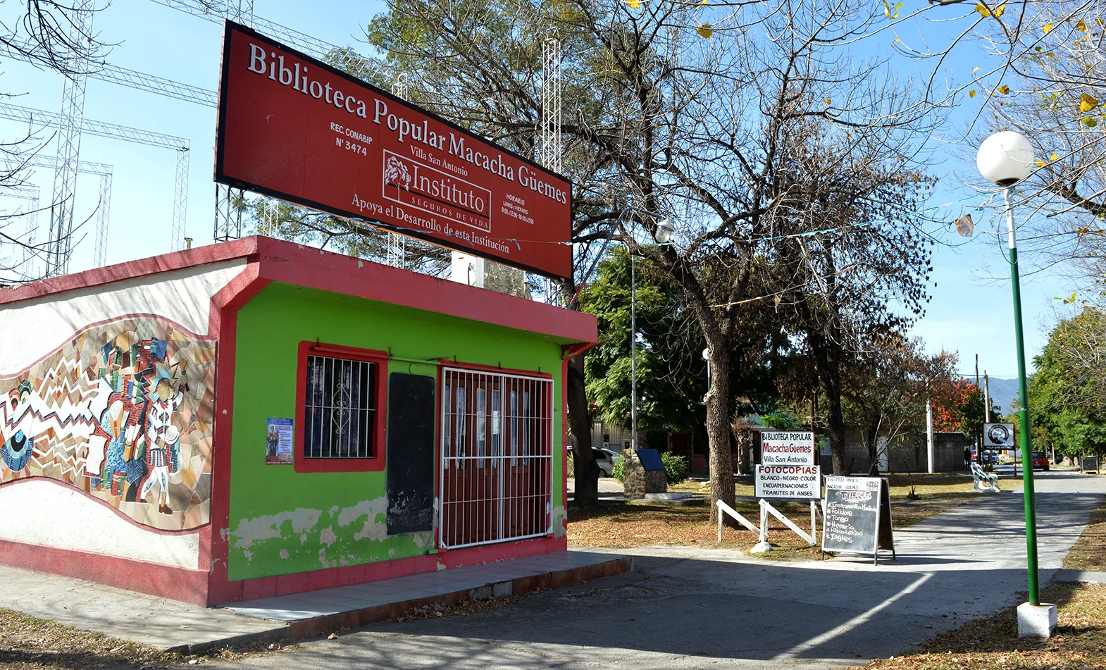 Biblioteca Macacha Guemes