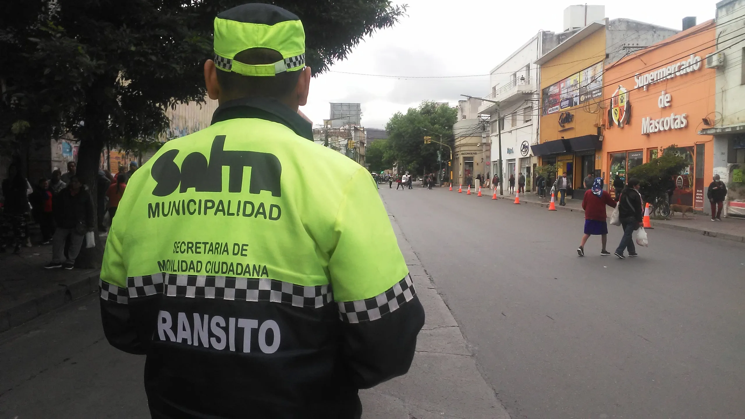 policía de tránsito 75