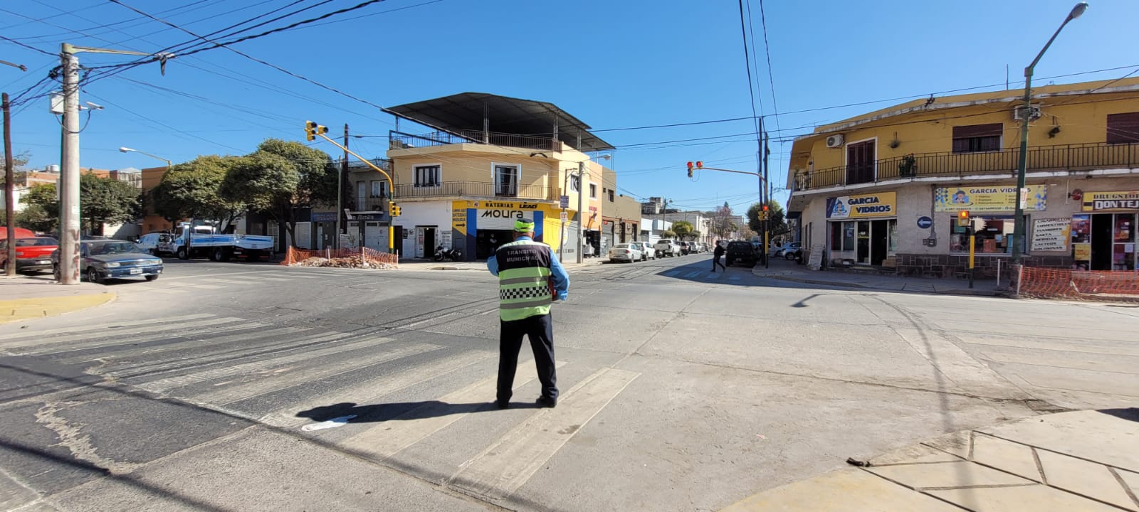 habilitación semáforo San Martín y Ayacucho 5