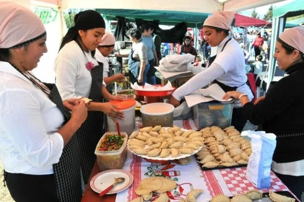 concurso-de-la-empanada-wpcf_620x412