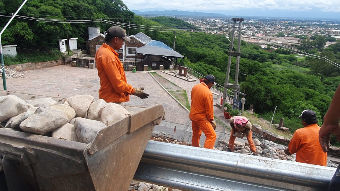 obras en parantes verticales del cerro San Bernardo (2)