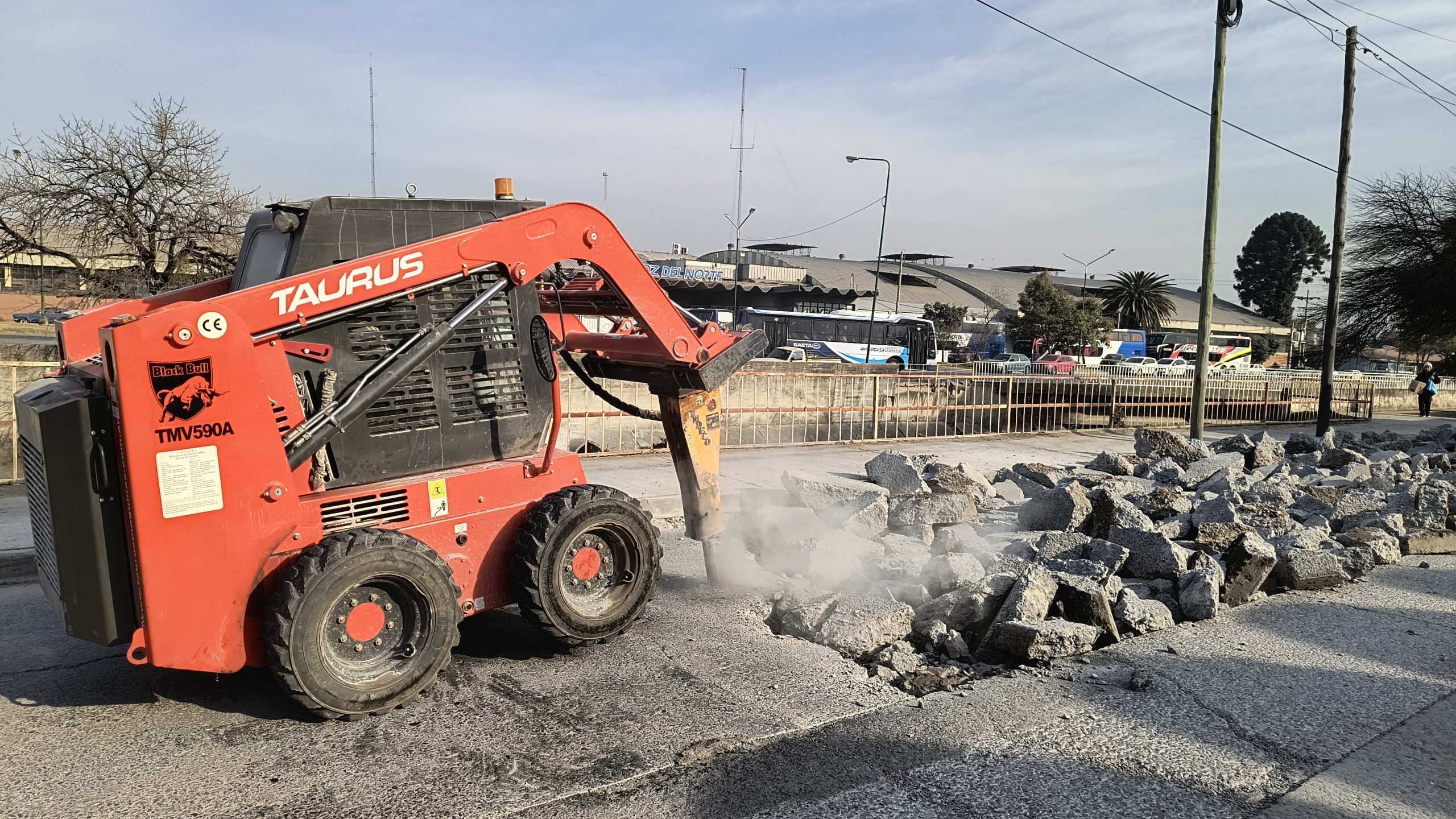 obras en Avenida Yrigoyen (8)