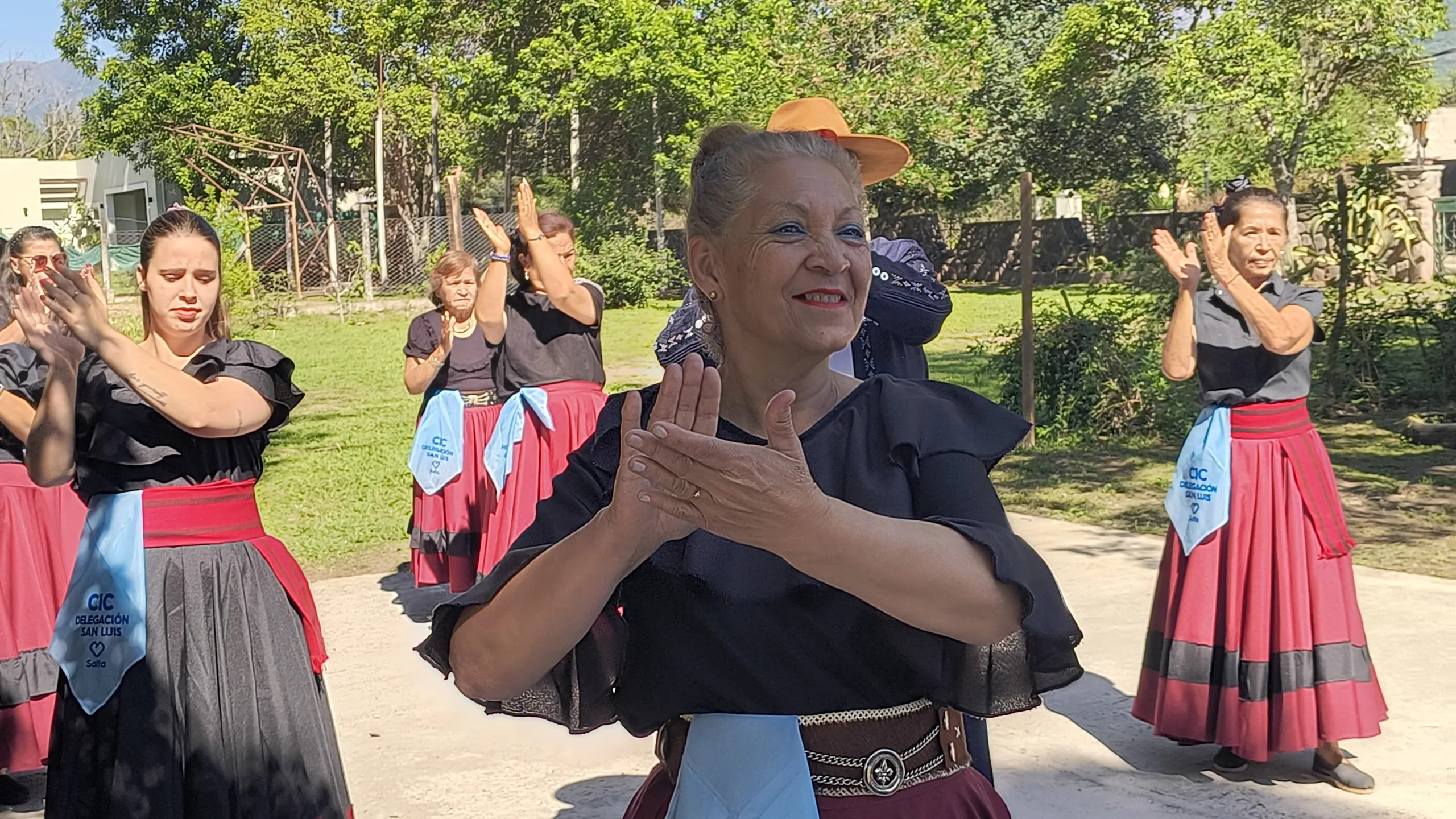 danzas focloricas en San Luis (6)