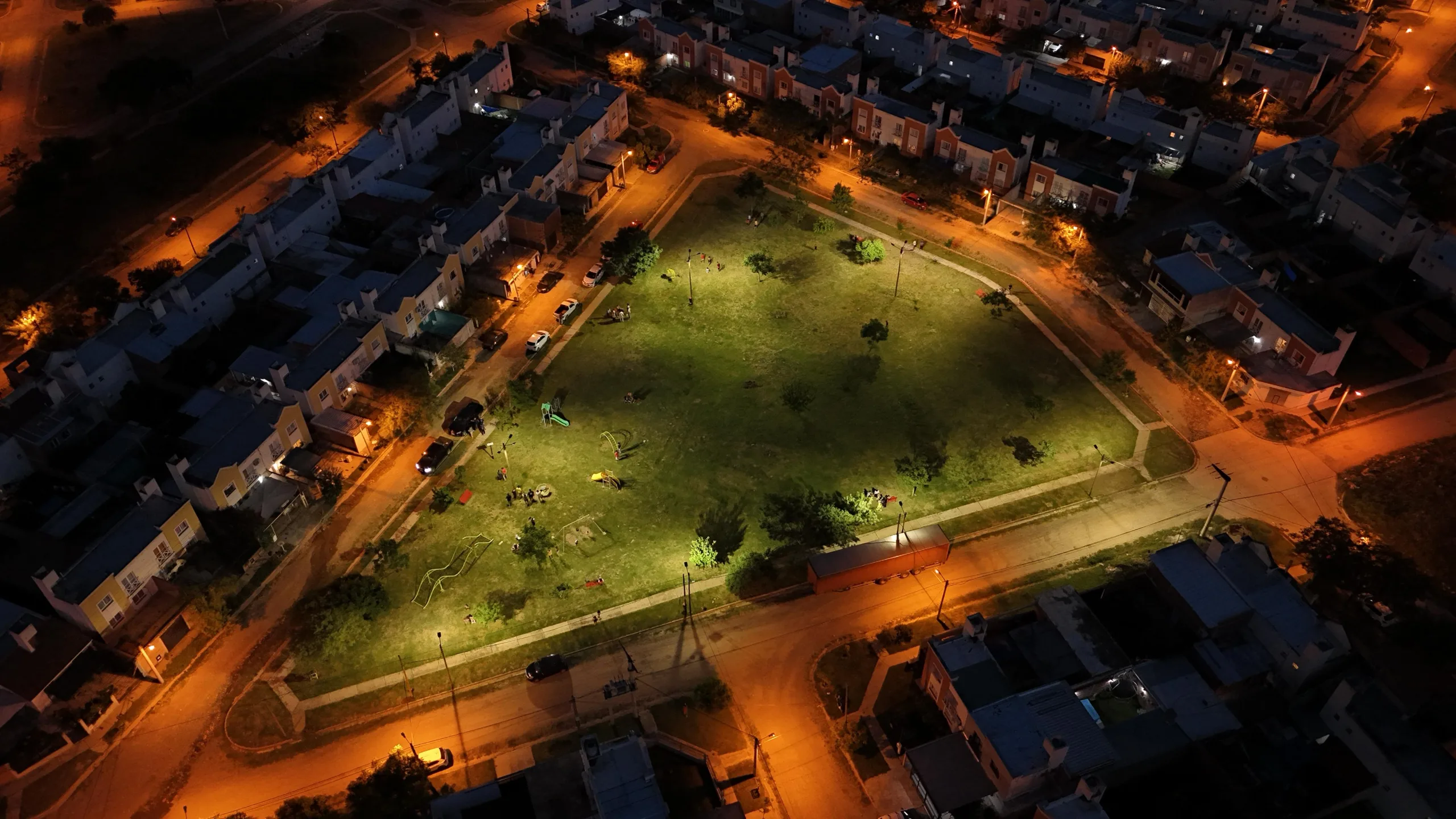 plaza Cardozo barrio El Huaico (1)