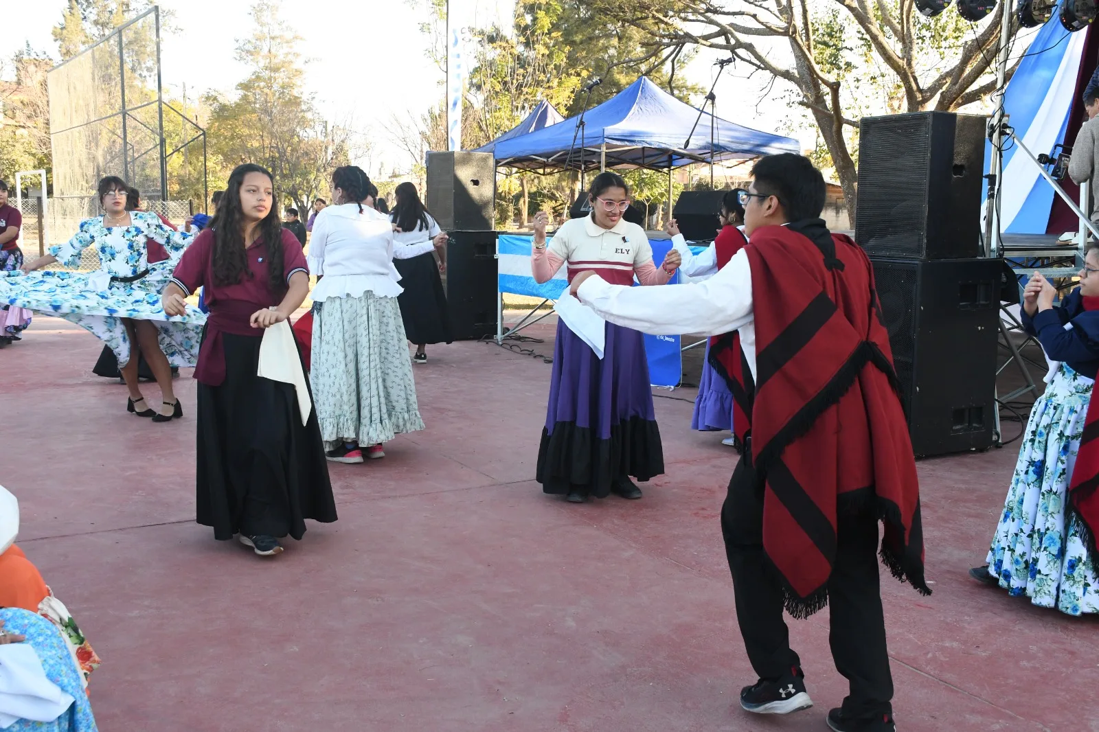 festival folklore festival folklore