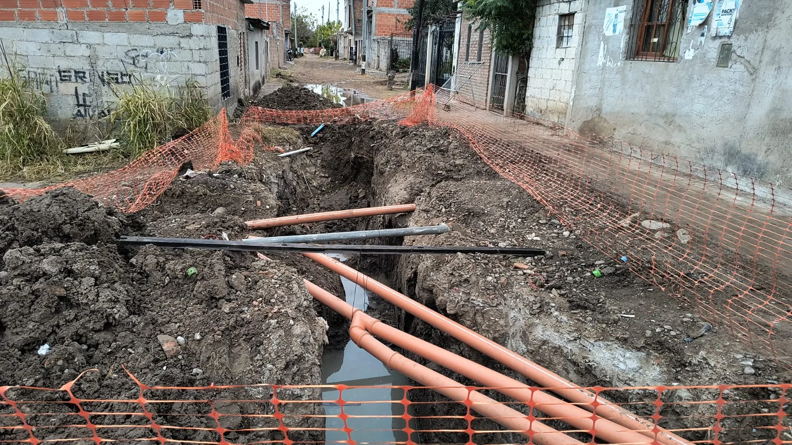 Obra Sanitaria en barrio El Carmen (1)