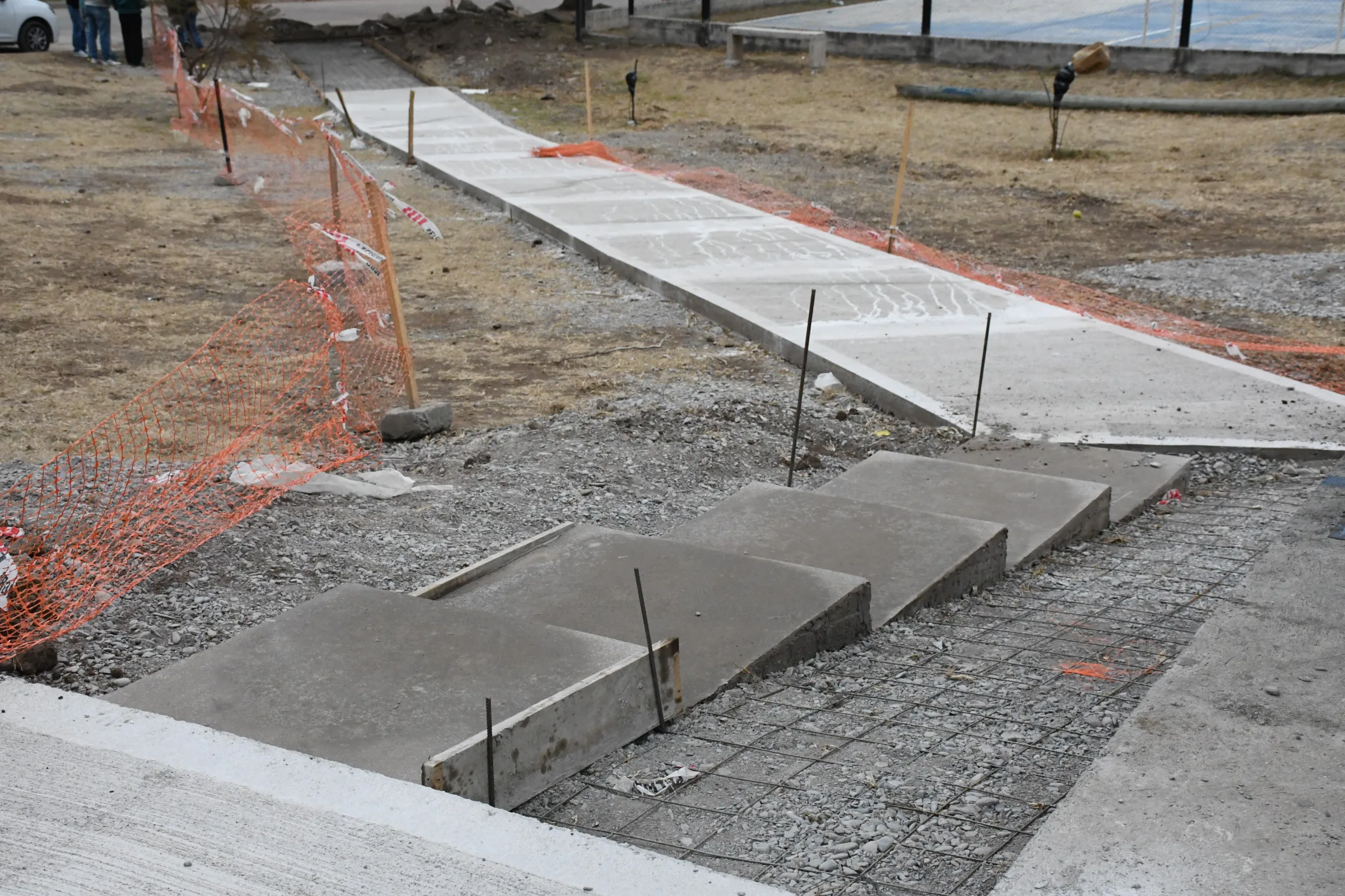 obras plaza en barrio portal de Güemes (5)