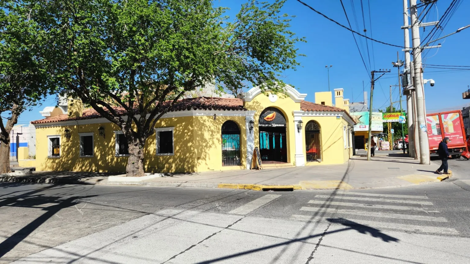 patio-de-las-empanadas-3-1536x864