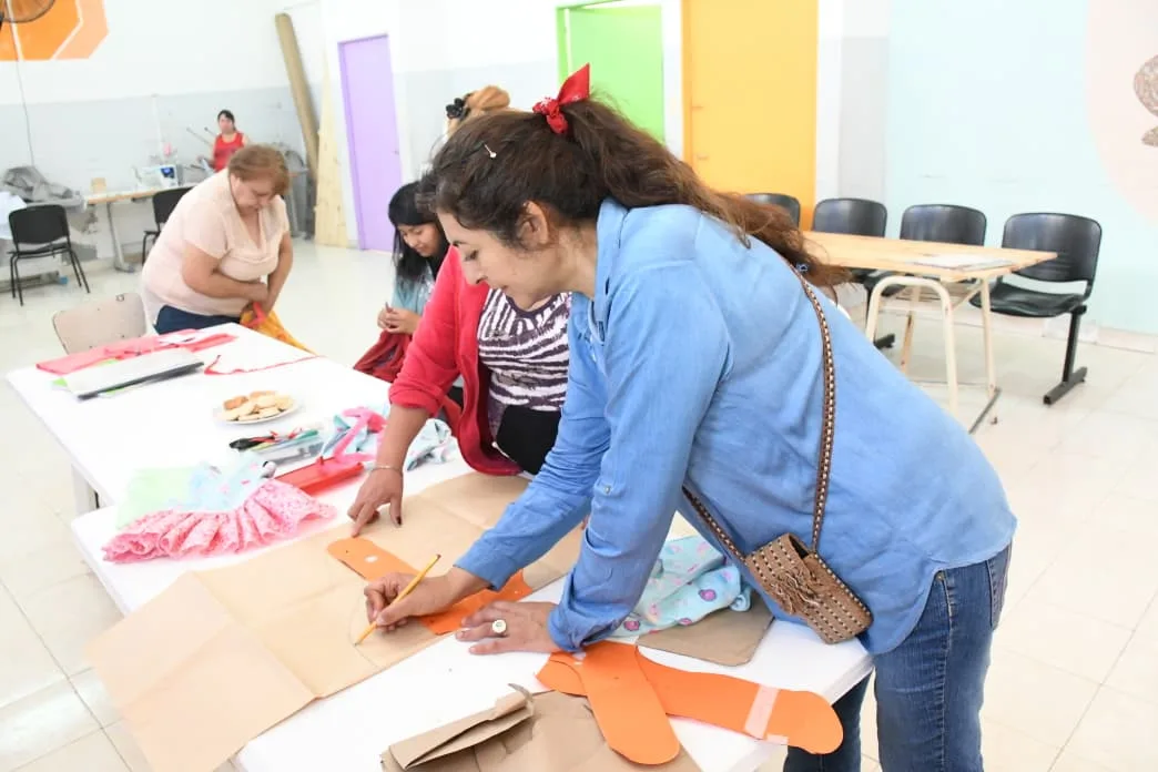 taller de ropa para mascotas (14)