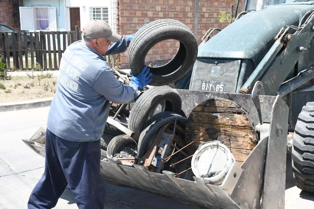 descacharrado barrios Procrear y Pereyra Rozas (8)