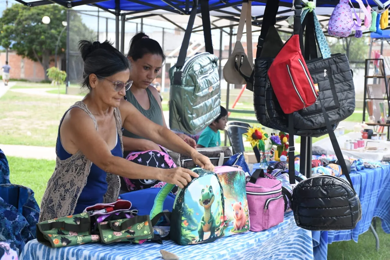Feria Emprende Sur (2) Feria Emprende Sur (2)