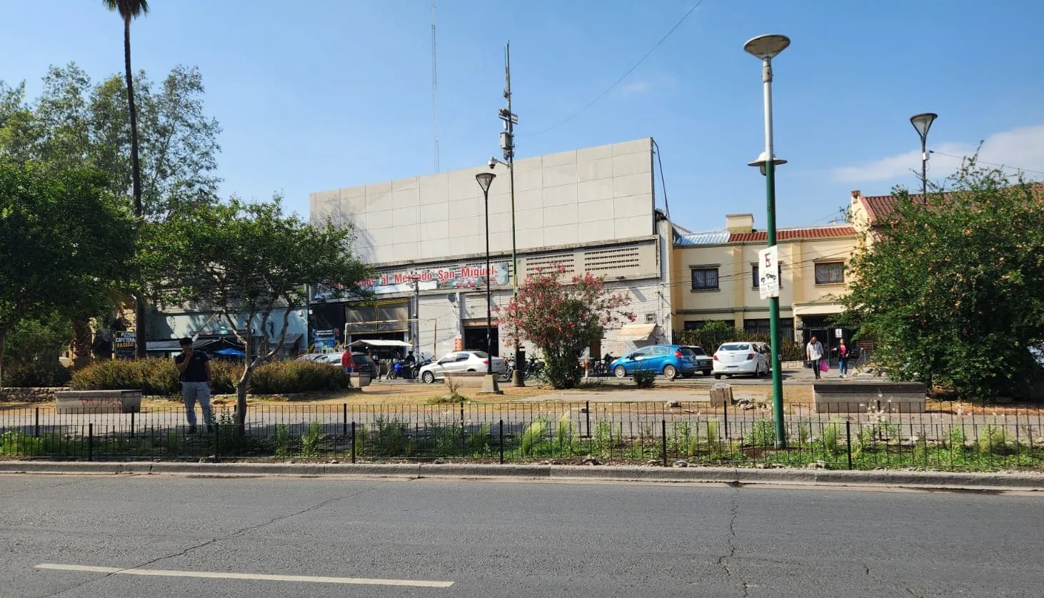 frente anexo mercado 3