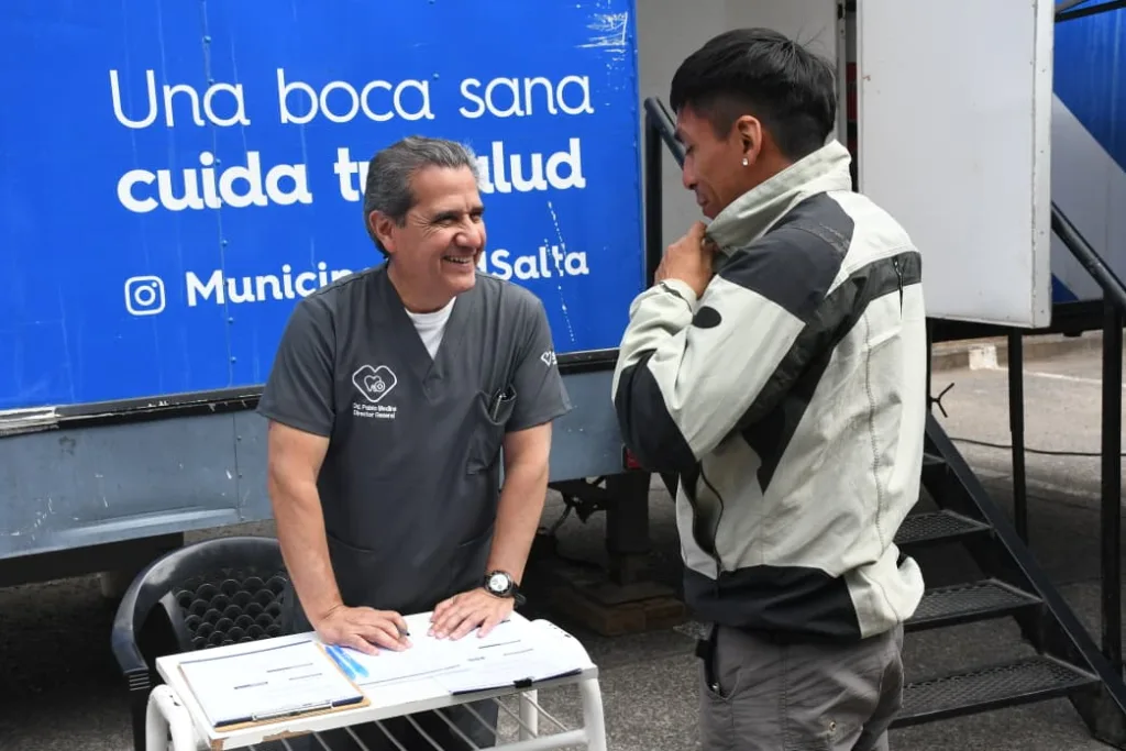movil-en-la-unsa-1-1024x683