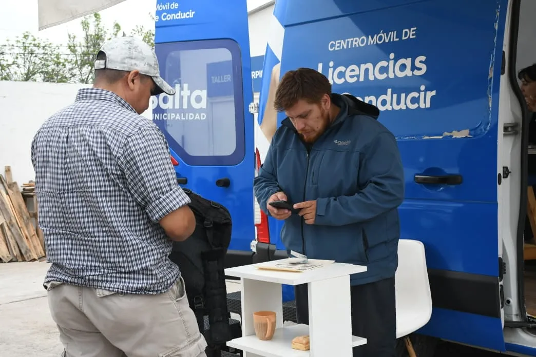 móvill de licenciass (4)