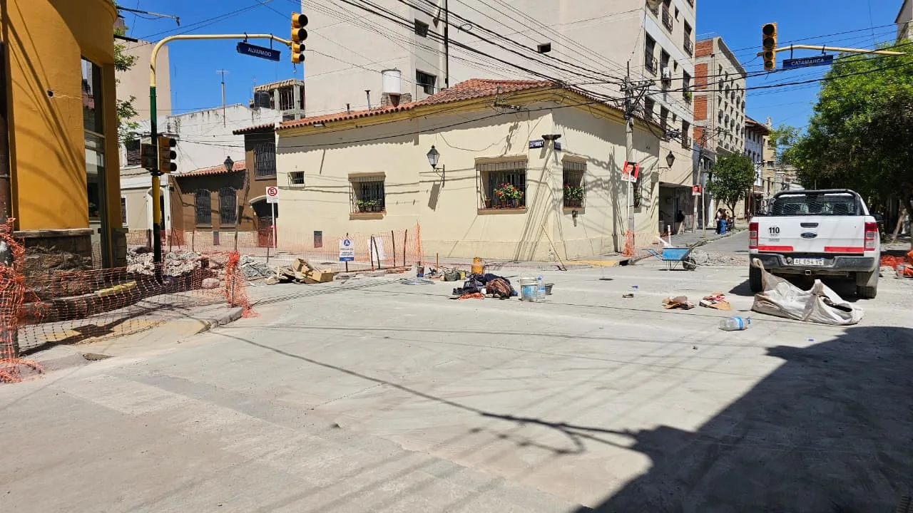 obras en Catamarca y Alvarado (3) obras en Catamarca y Alvarado (3)