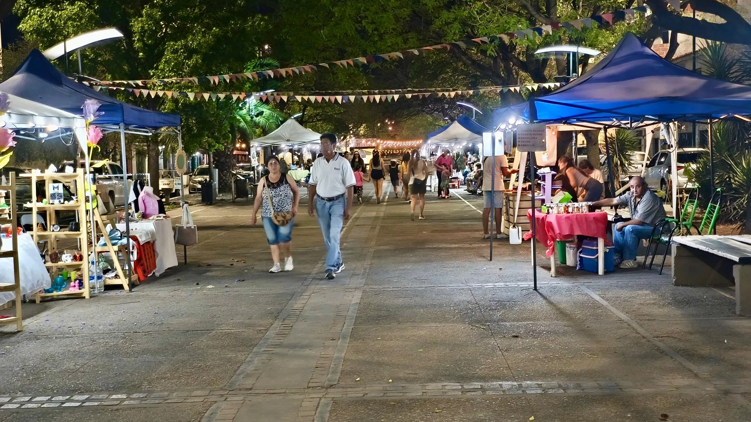 paseo artesanal paseo de los poetas