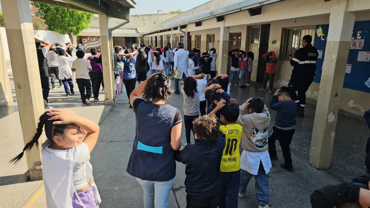 simulacro escuela sismo (1) simulacro escuela sismo (1)