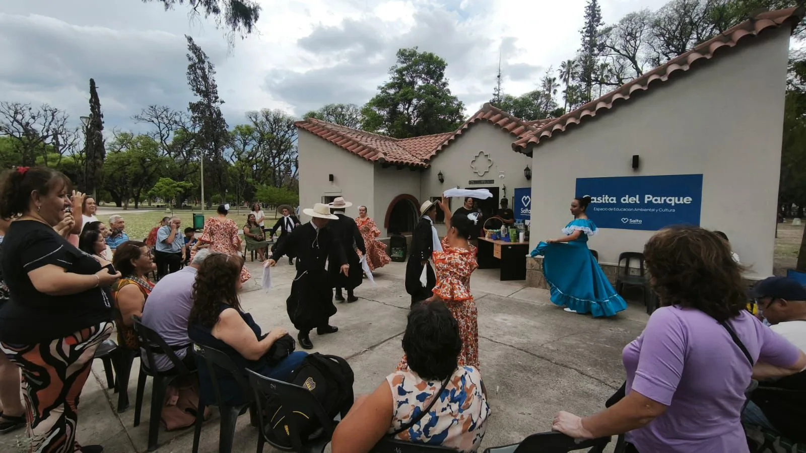 2.Mate y Tradición en Casita del Parque 2.Mate y Tradición en Casita del Parque