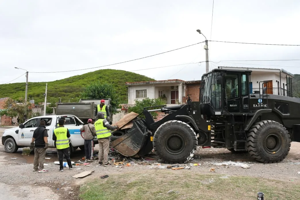 Descacharrado en barrio San Ignacio y San Alfonso (2)