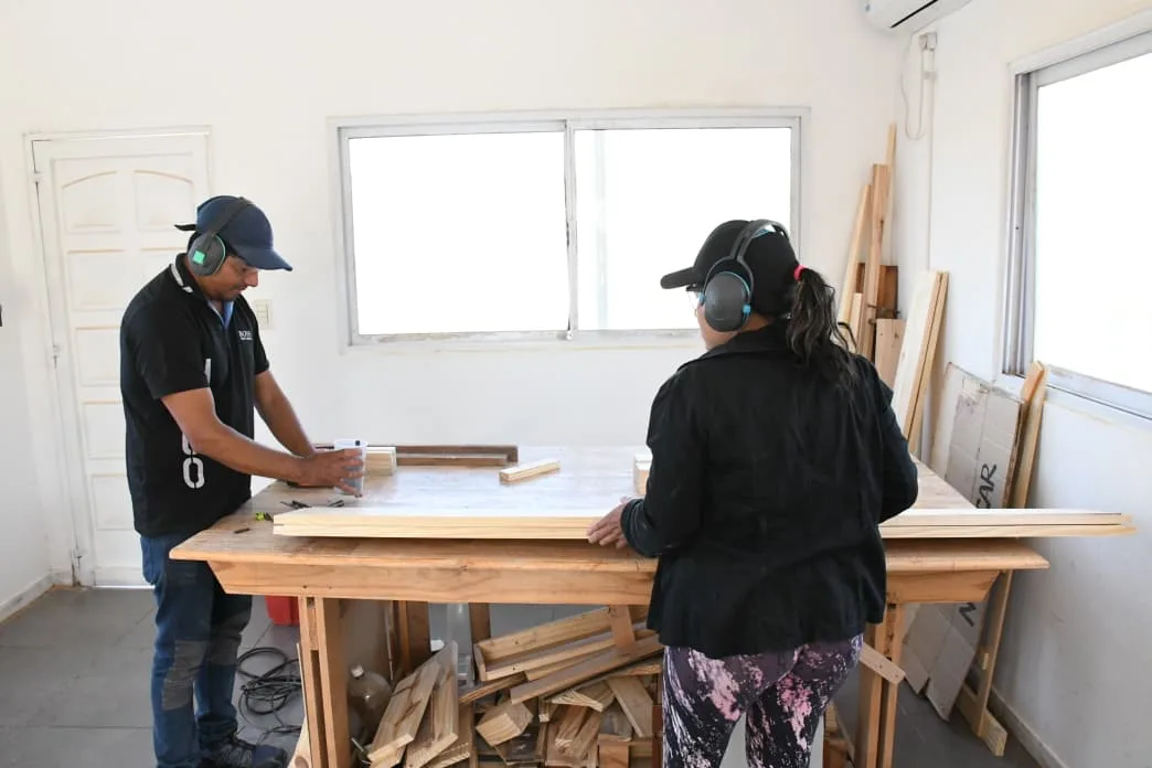 fábrica municipal carpintería y costura (1)