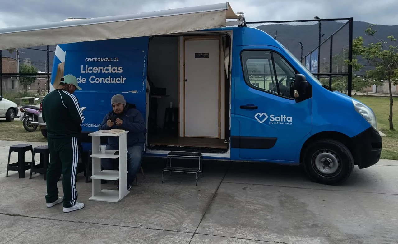 móv licc (4) (1) móv licc (4) (1)