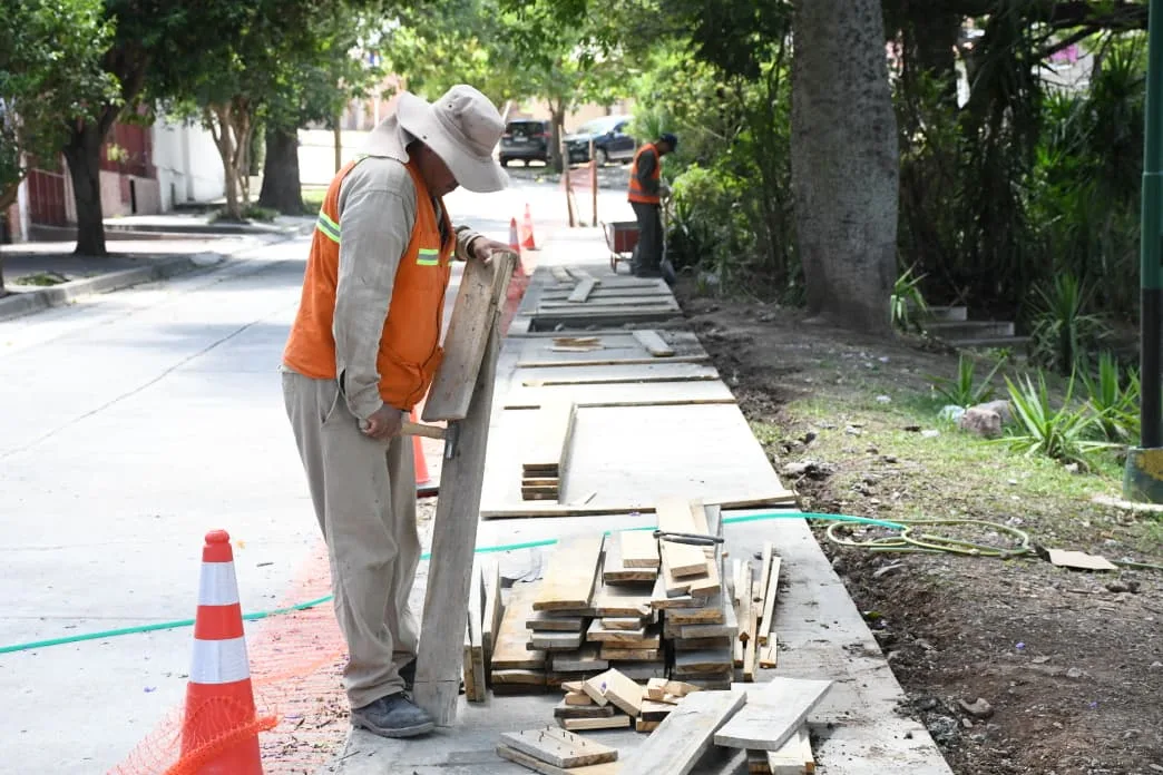 obras plaza de la juventud (7) obras plaza de la juventud (7)