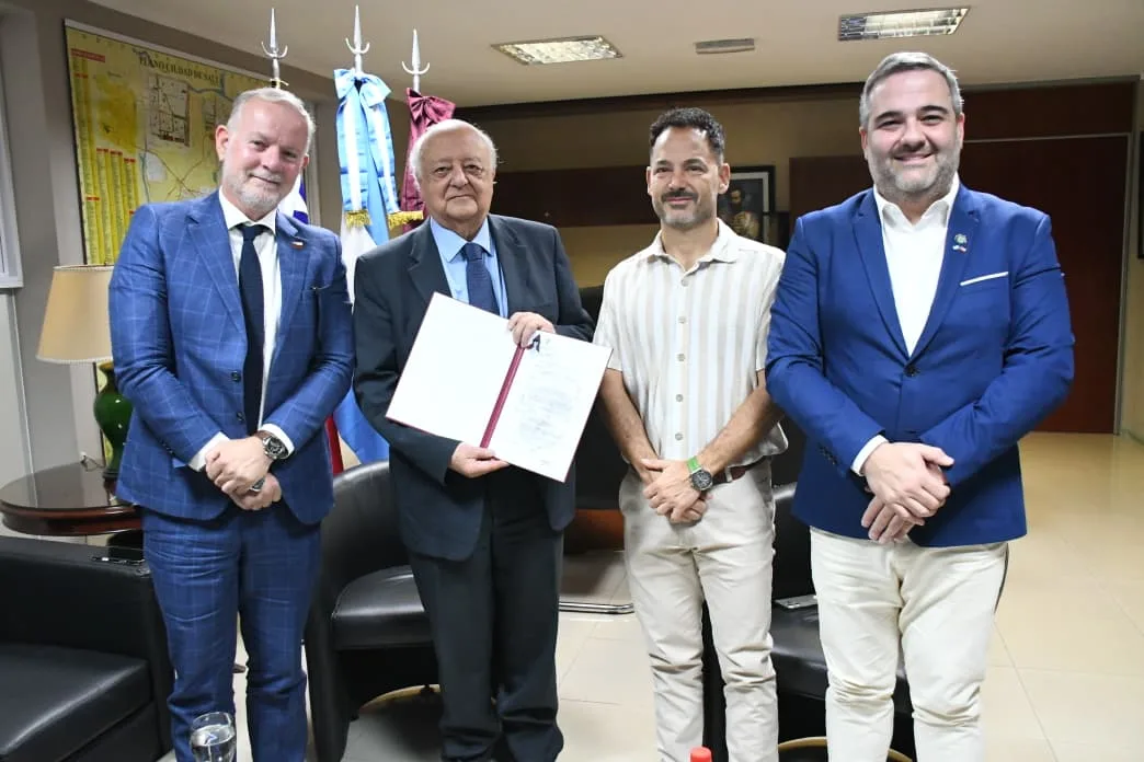 reunionembajador1 reunionembajador1