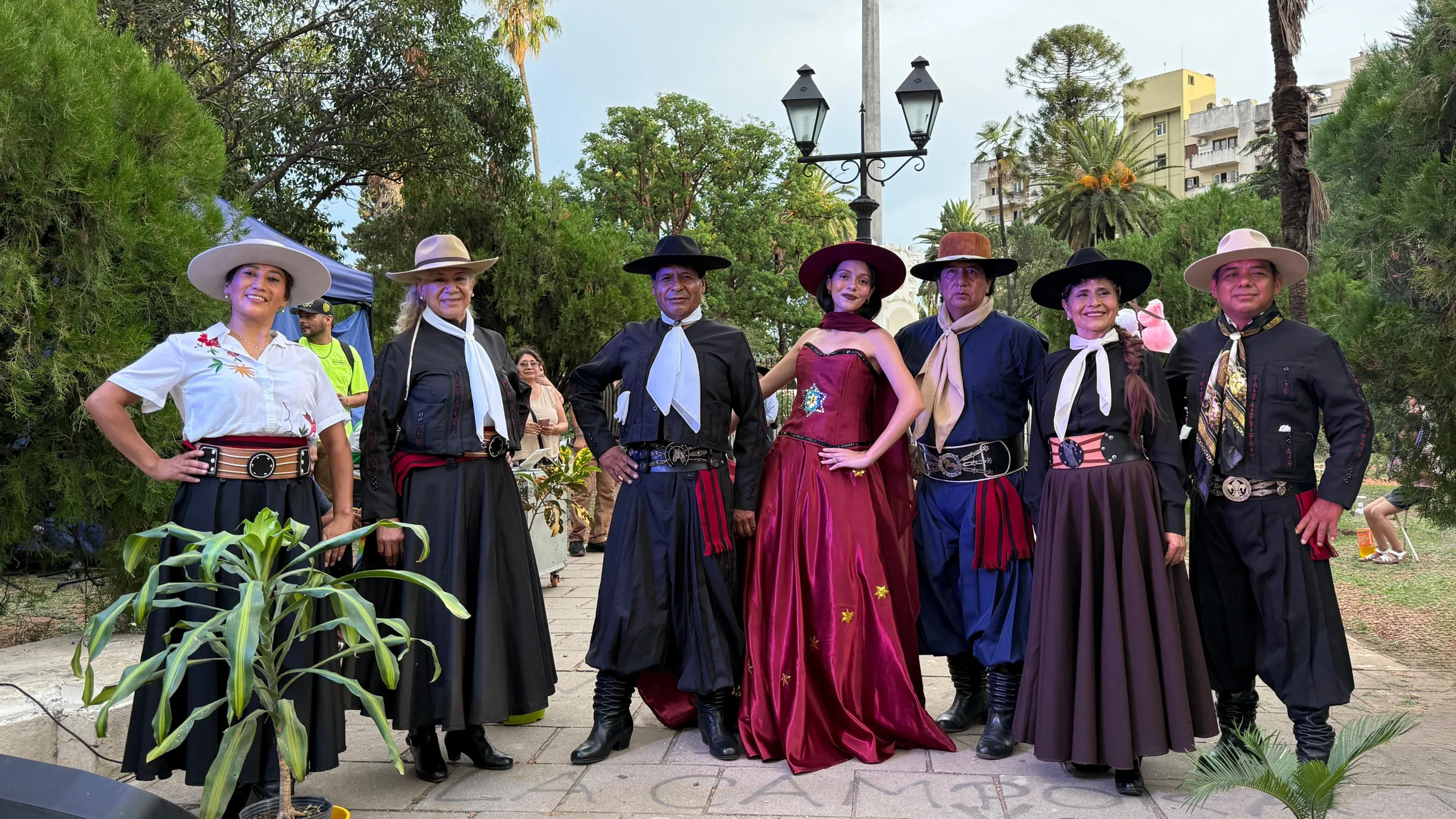1.Desfile Herencia Artesanal Plaza Güemes