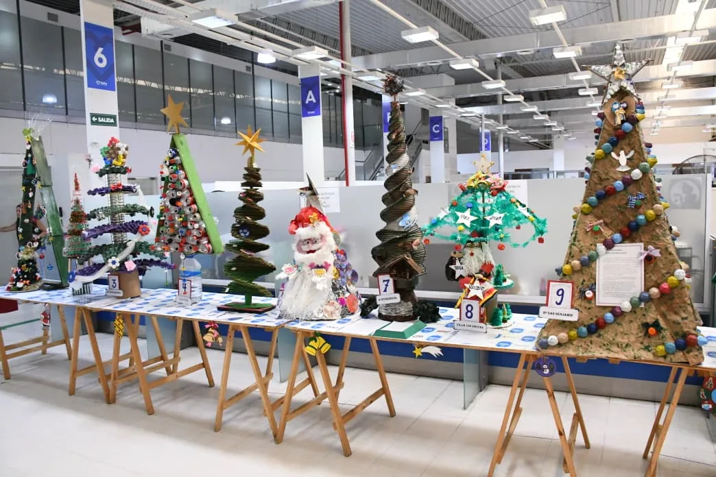 concurso arbolitos navideños (2) concurso arbolitos navideños (2)