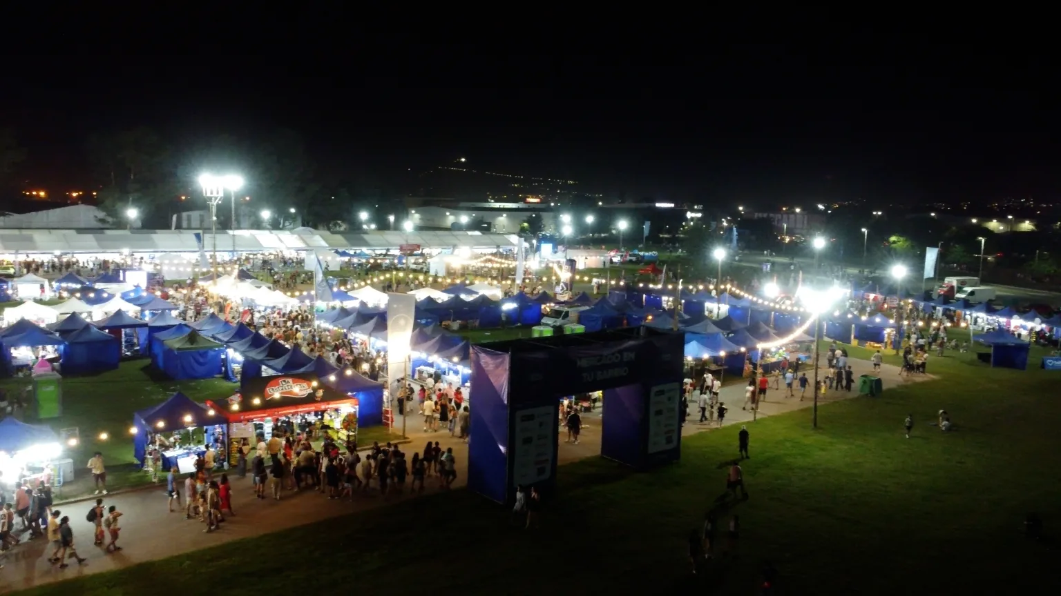 expo-ciudad-de-noche-2025-dic-6-1536x864