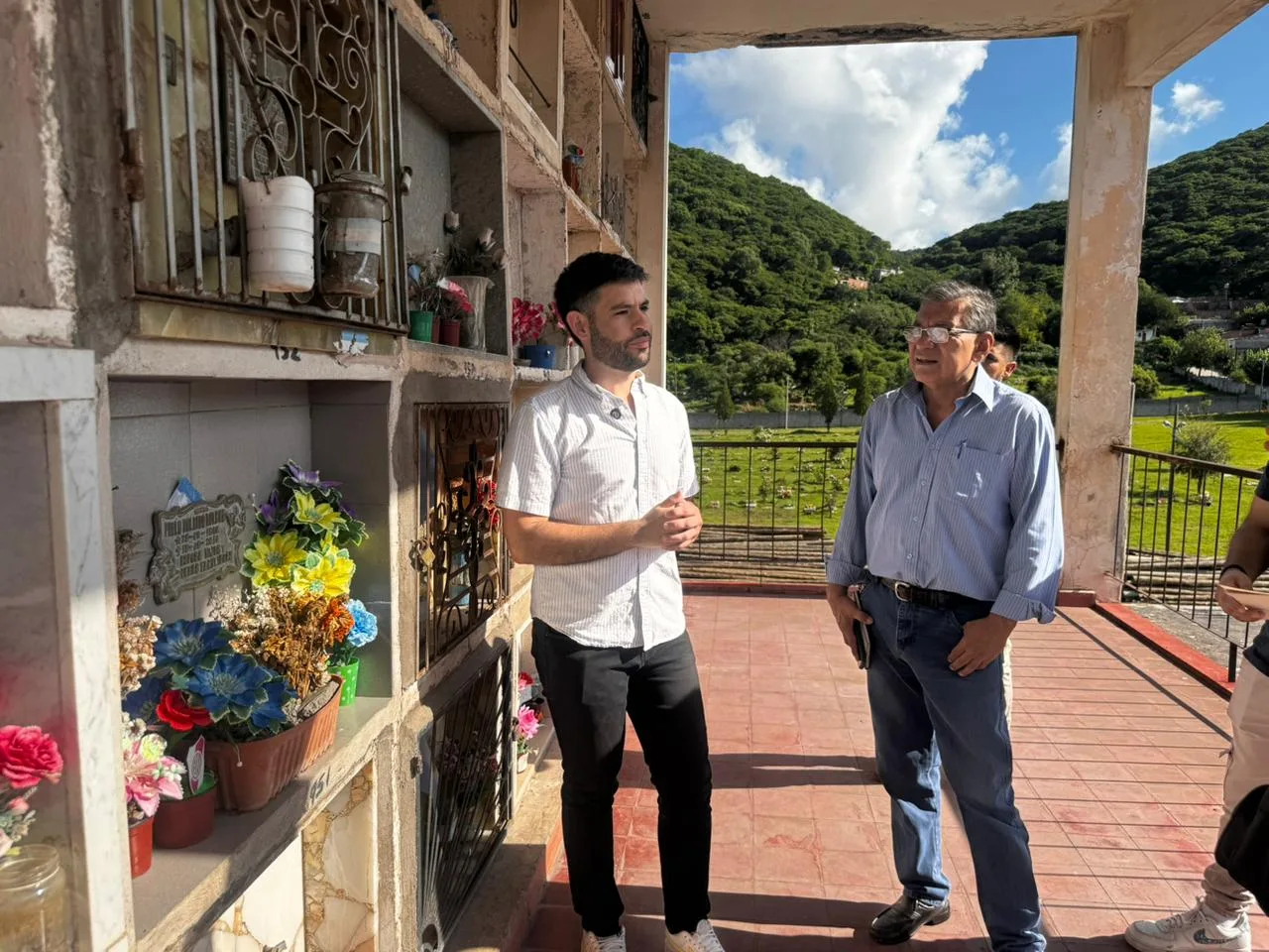 Construcción de Monolito para Heroes (2)