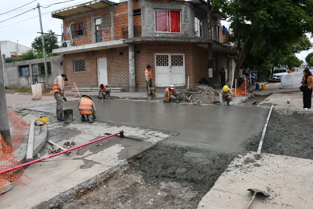 hormigonado ara portaviones 25 de mayo esq manantial (4)