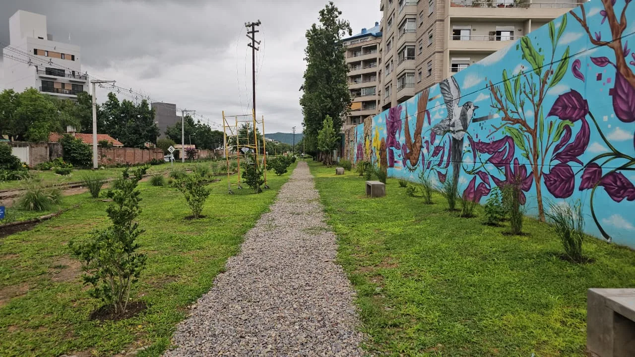 vías de tren (6) vías de tren (6)