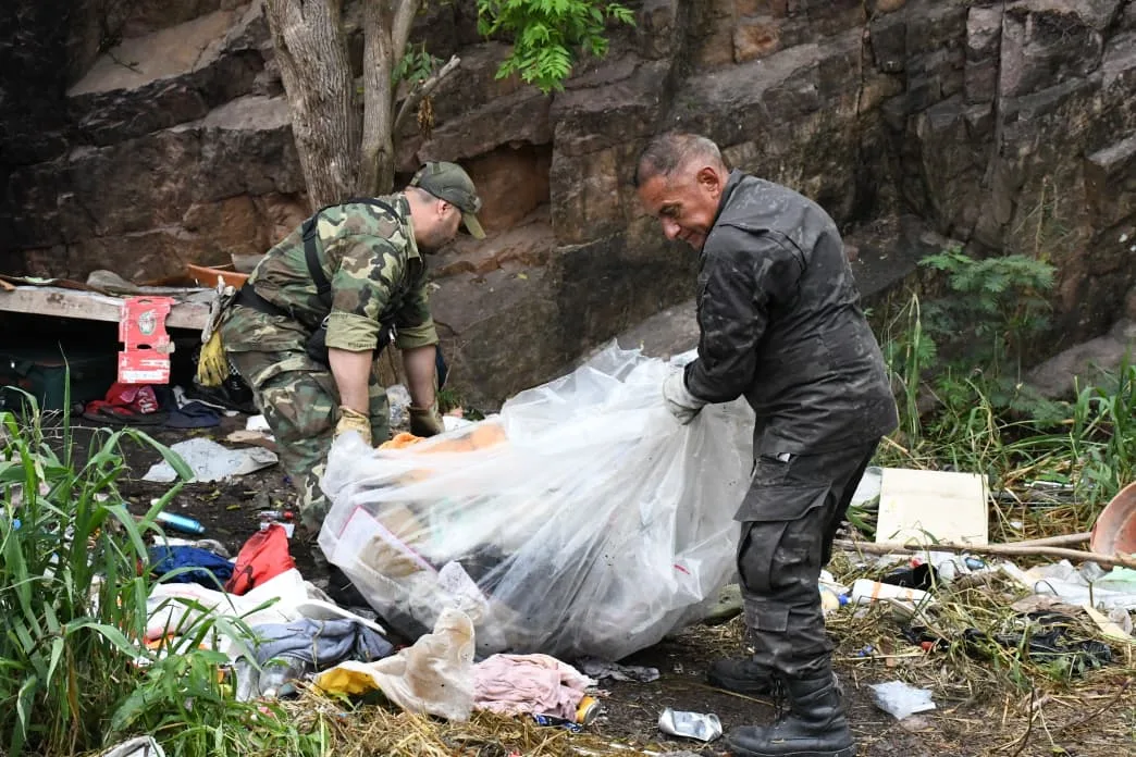 limpieza cerro san bernardo (10) limpieza cerro san bernardo (10)