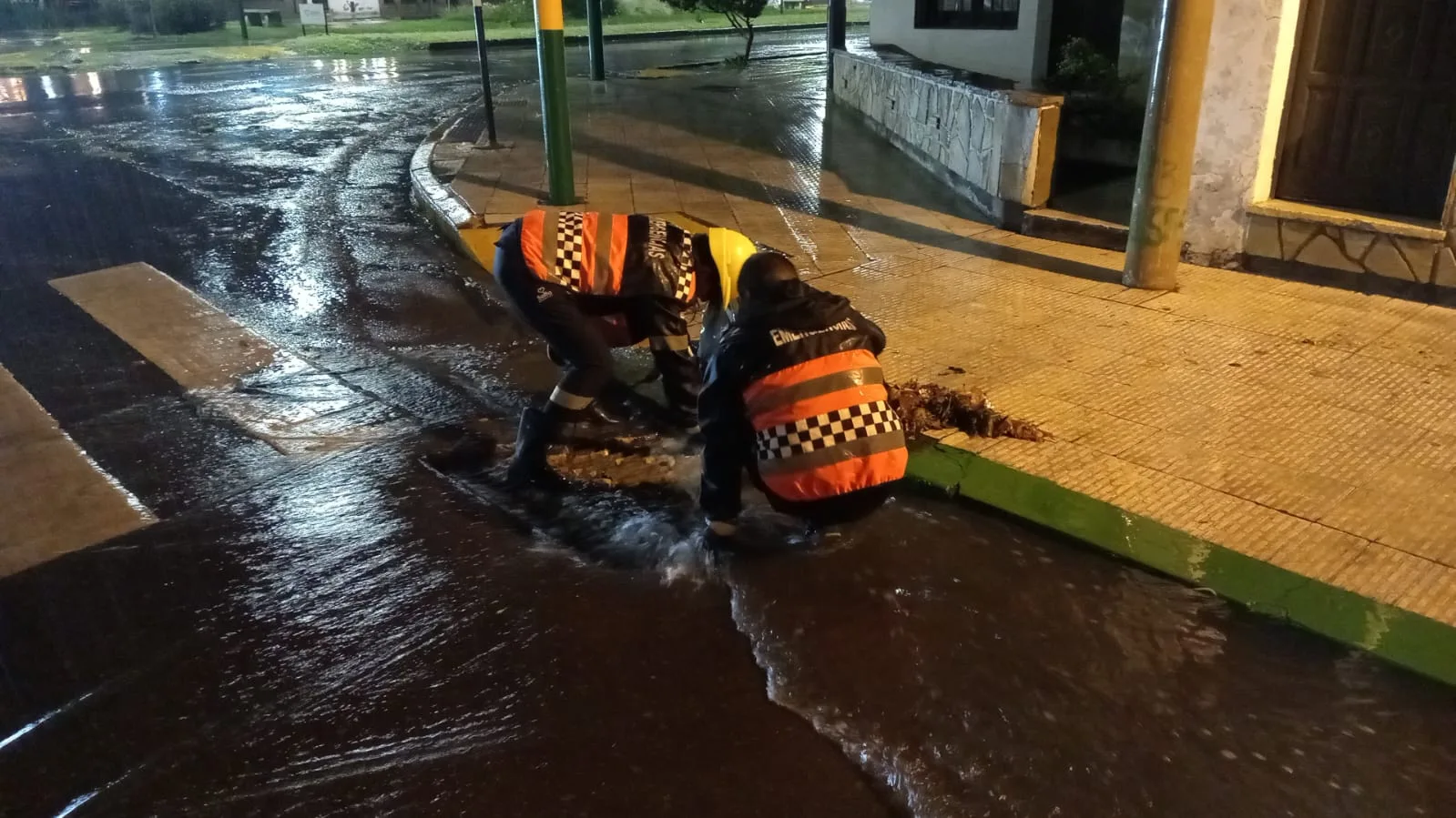 lluvia (1) lluvia (1)