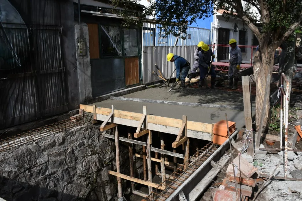 Hormigonado en el pasaje Miramar (2)