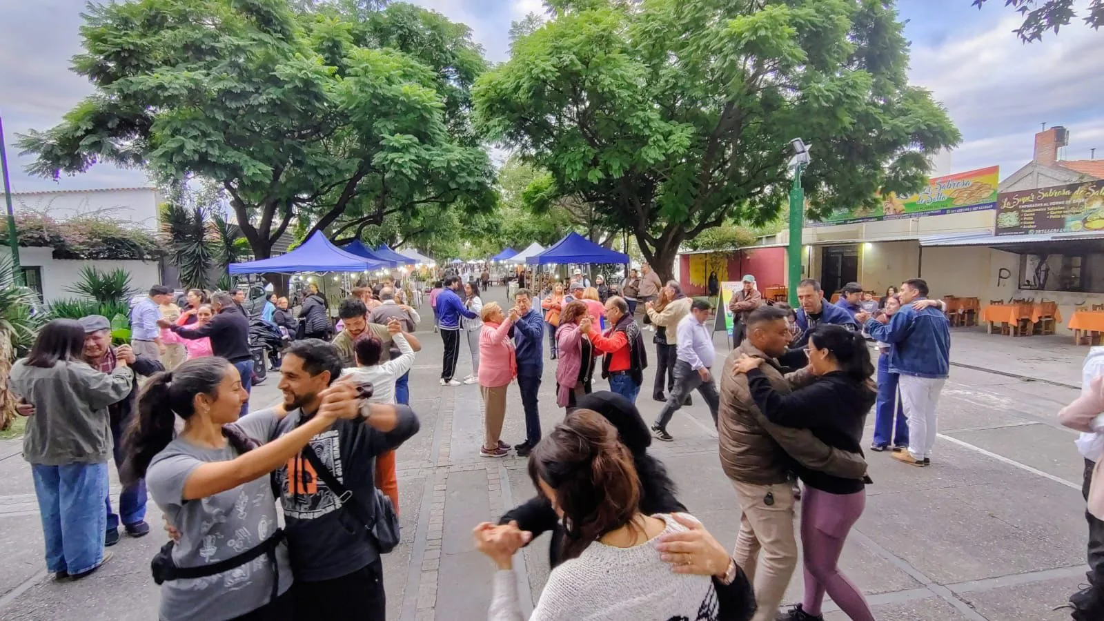 3.Inicio de taller de tango Paseo de Poetas