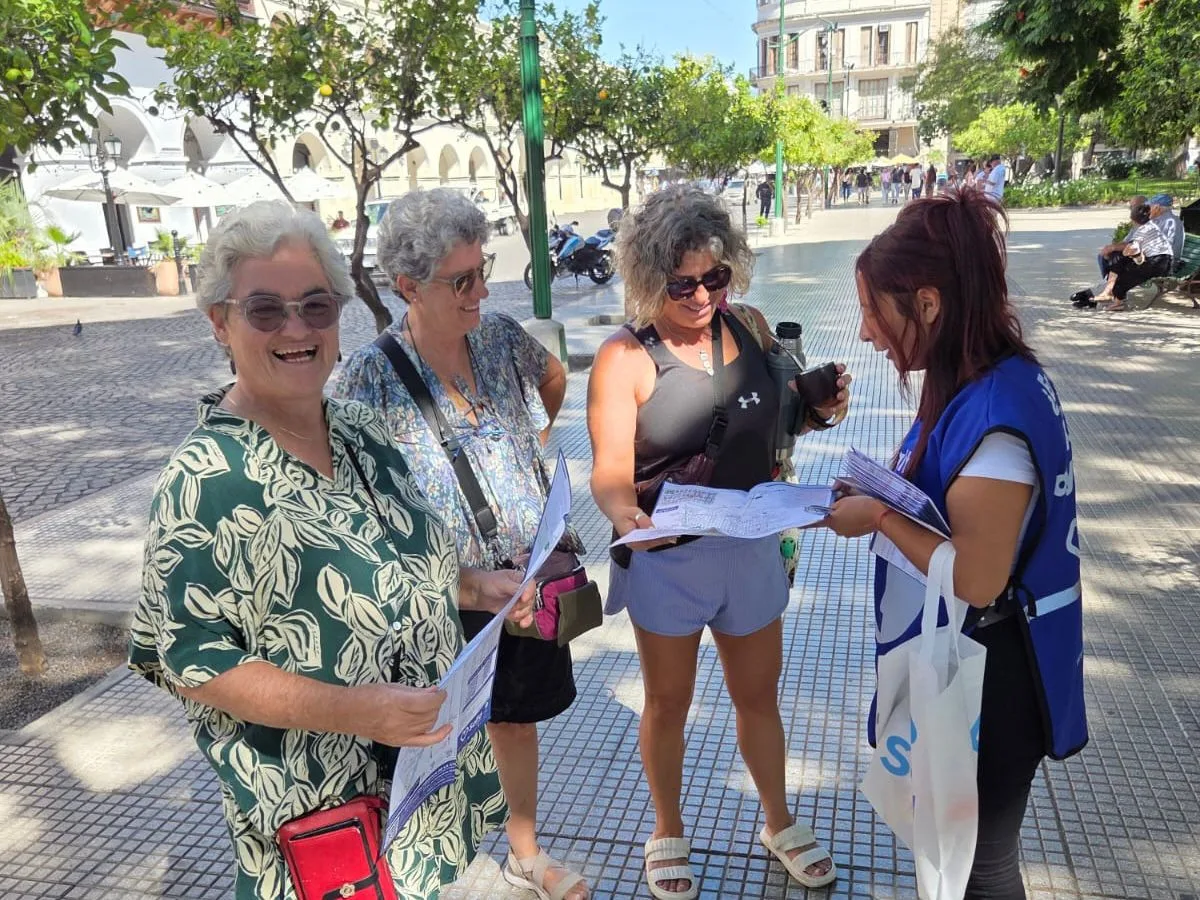 anfitriones (1) anfitriones (1)