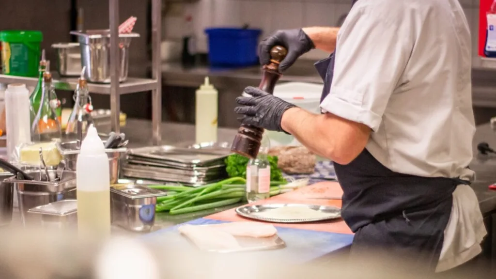 ayudante-de-cocina-3-1024x576