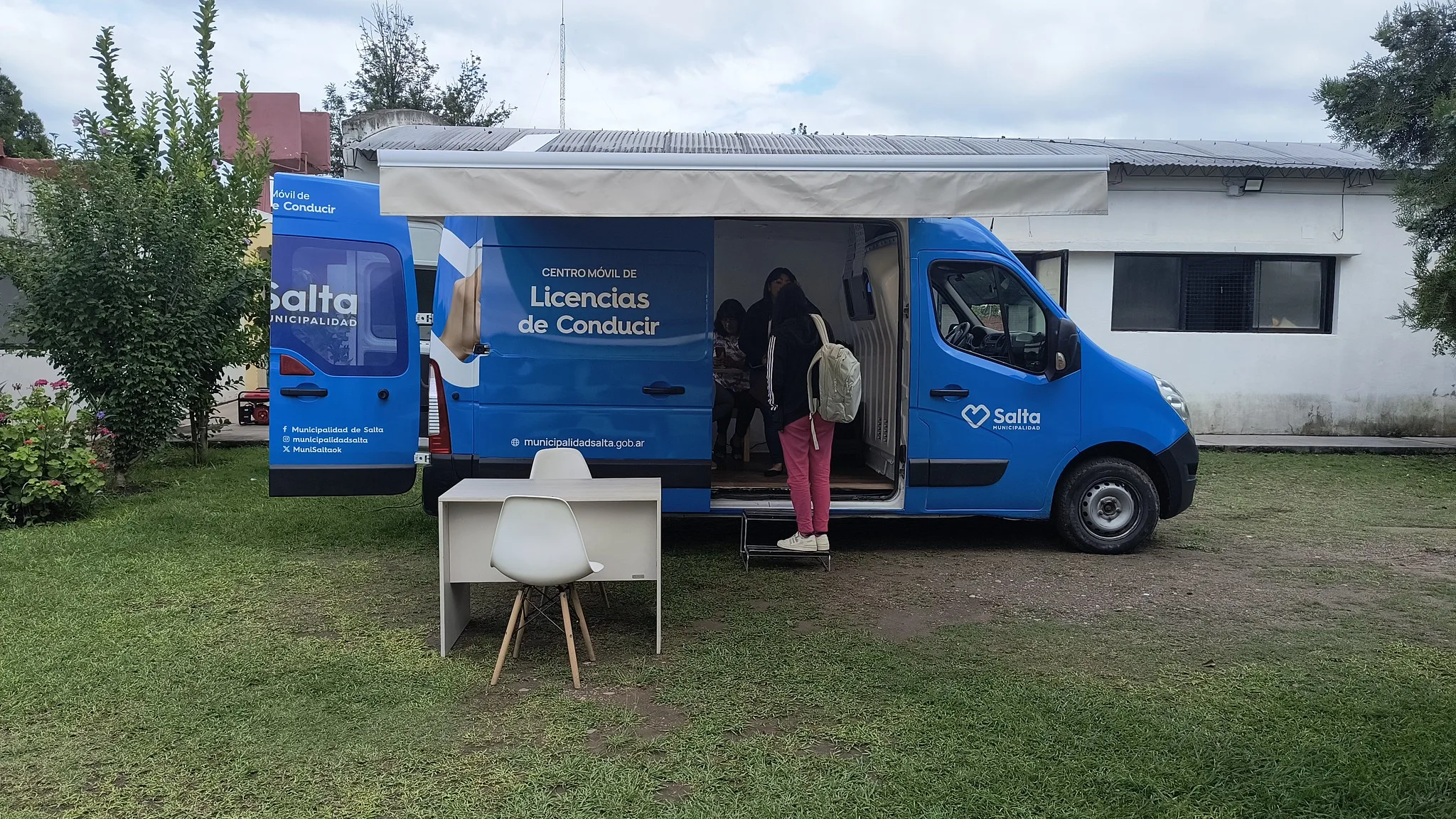 movil-de-licencias-cic-asuncion-5-jpg movil-de-licencias-cic-asuncion-5-jpg