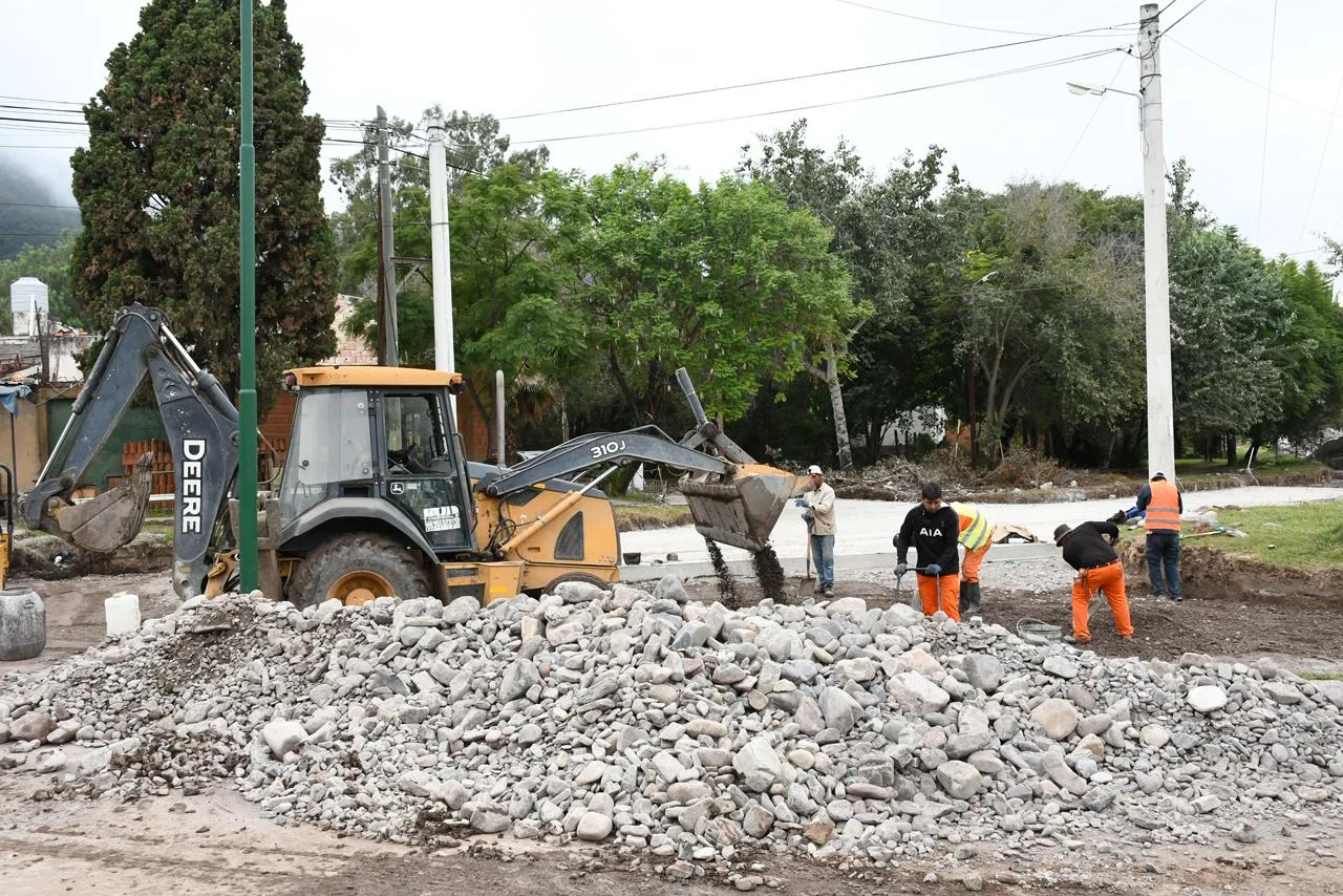 Obras en Av Las Americas (3) Obras en Av Las Americas (3)