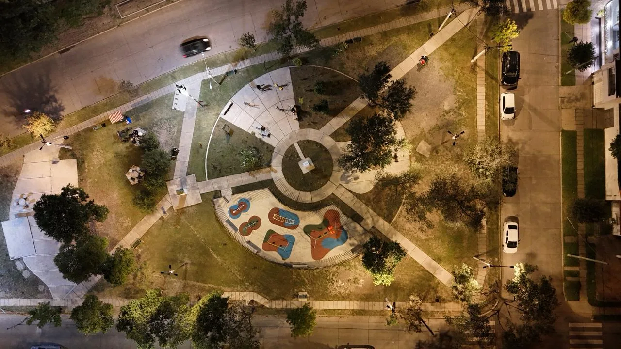 Plaza Sergio Alberto Gareca zona sur (1)