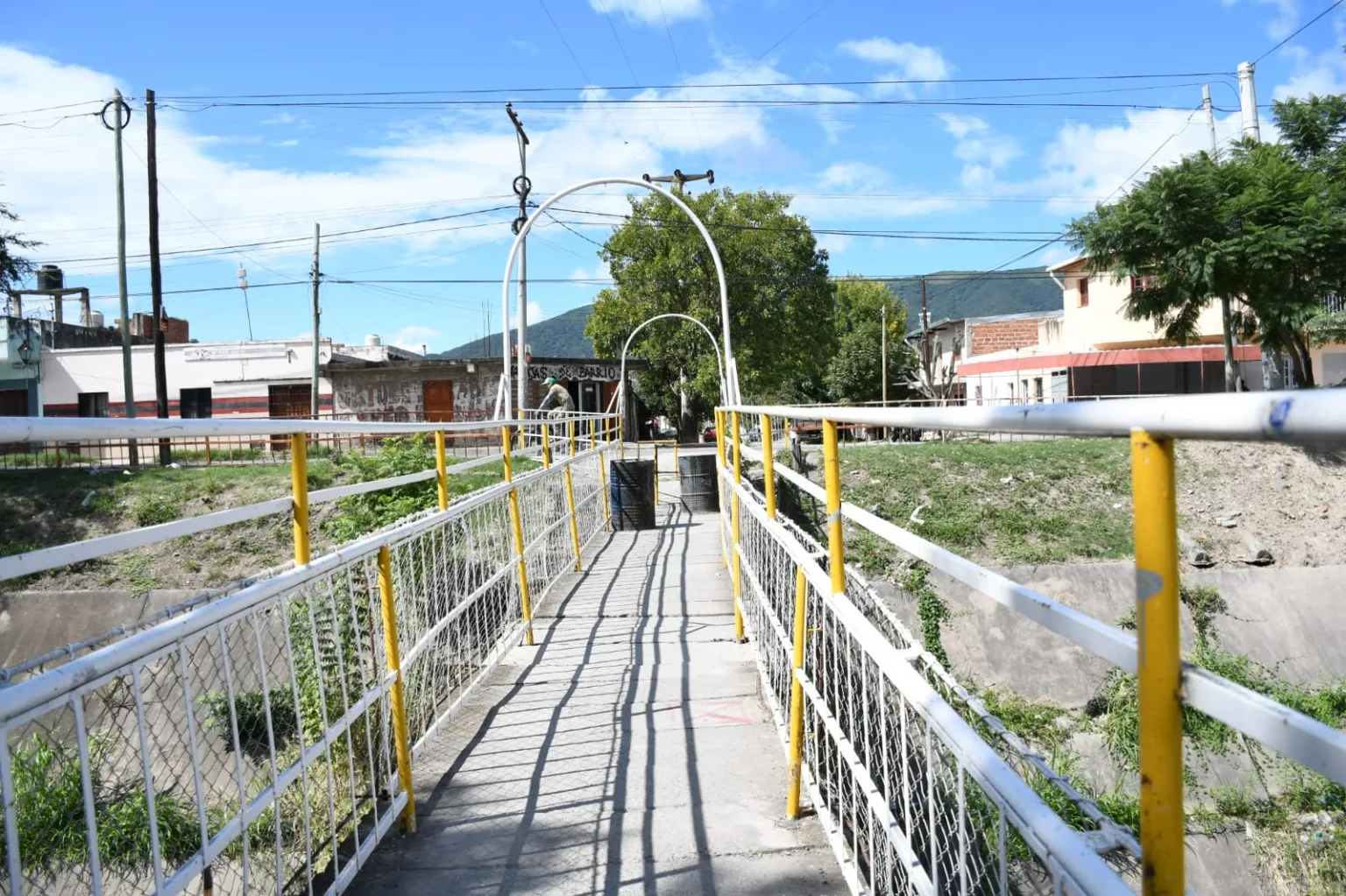 puente-peatonal-nuevo-yirigoyen-12-1536x1023
