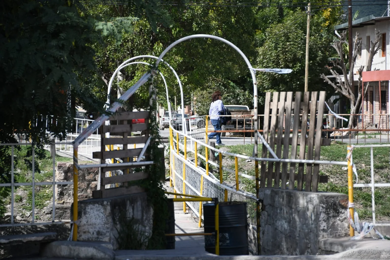puente-peatonal-nuevo-yirigoyen-6-1536x1023