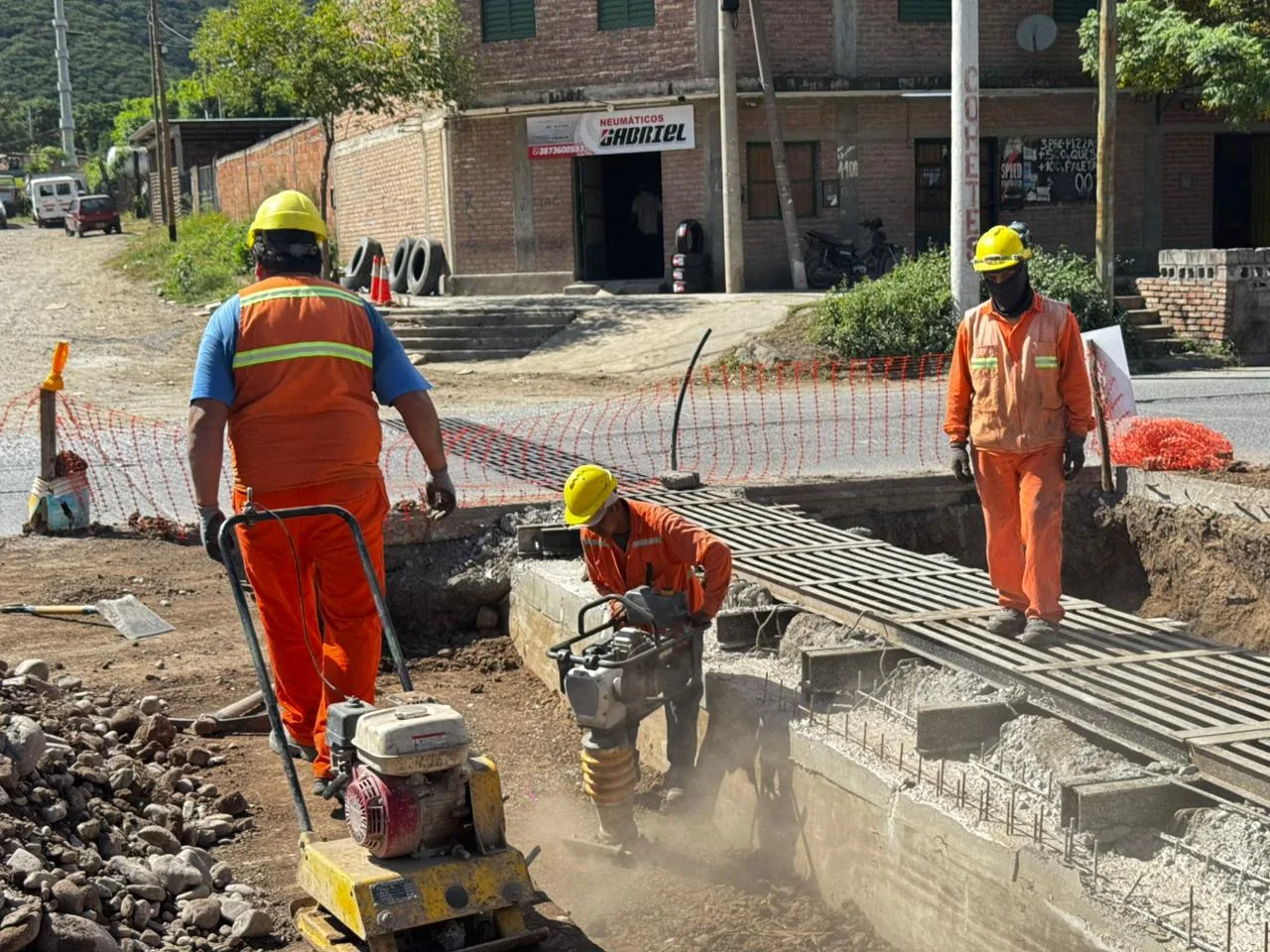 REJILLA AV DELGADILLO (3) REJILLA AV DELGADILLO (3)