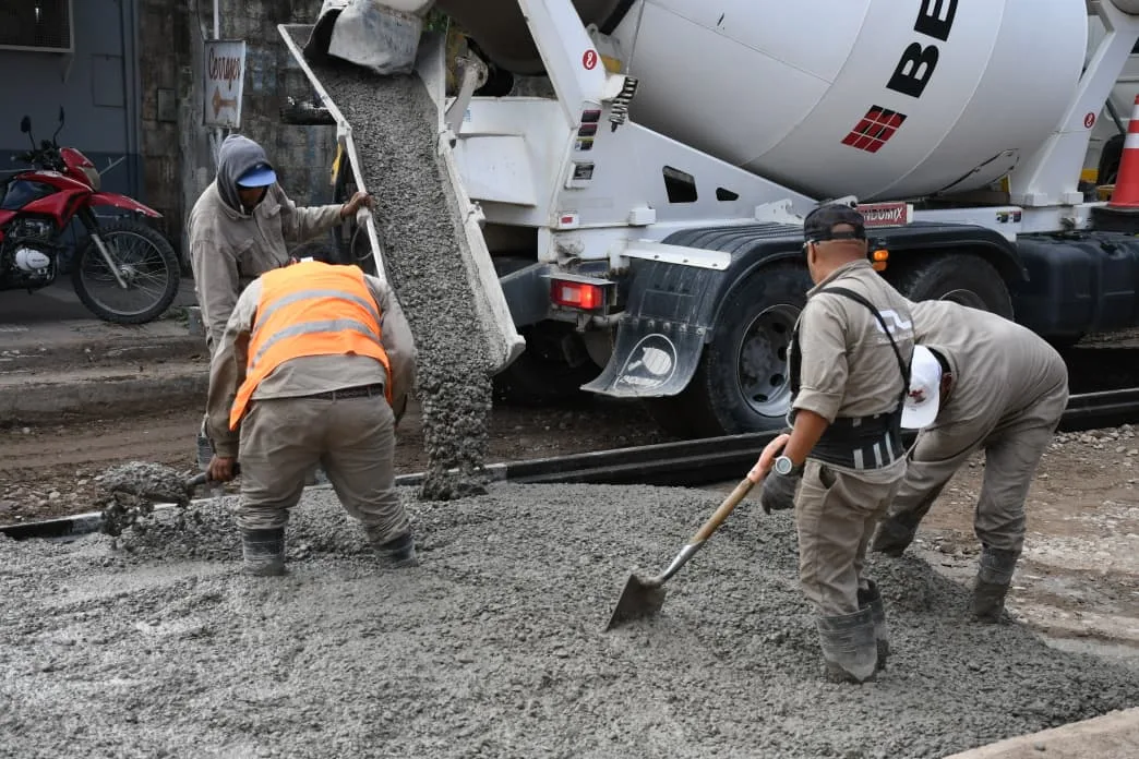 Zacarías yanci entre Dumas y Vicente González hormigonado (5)