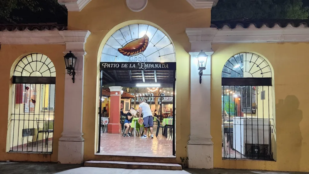 patio-noche-5-1024x576